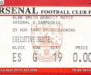 C1533 - Old FOOTBALL MATCH TICKET - 1995 ARSENAL vs SAMPDORIA Alan Smith