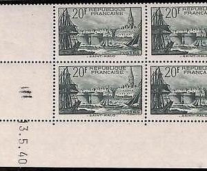 94863a - FRANCE - STAMPS -  Yvert #  394 - CORNER block of 4  COIN DATEE