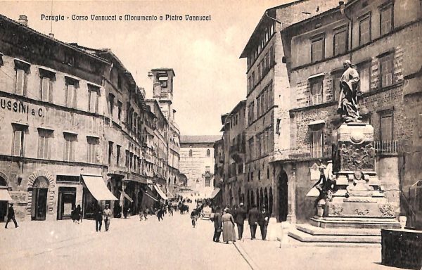 ab8924 - CARTOLINA  D'EPOCA - Perugia Città - Corso Vannucci
