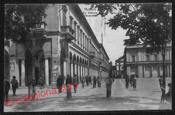ah3879 - CARTOLINA D'EPOCA - Novara Città - Via Vittorio Emanuele