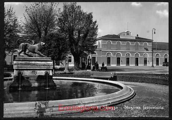 ae0062 - CARTOLINA  D'EPOCA - Arezzo  Città - Stazione ferroviaria  1953