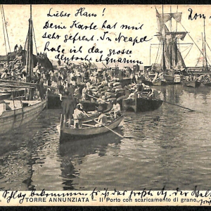ad0440- CARTOLINA  D'EPOCA - Torre Annunziata Città - Il porto con scaricamento