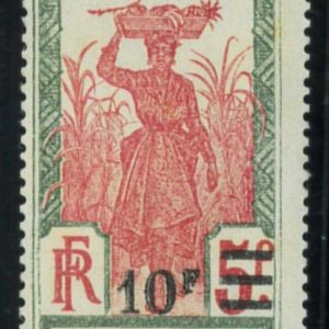 P3895 D - MARTINIQUE , YVERT 118 A , SAN CHARNIERE
