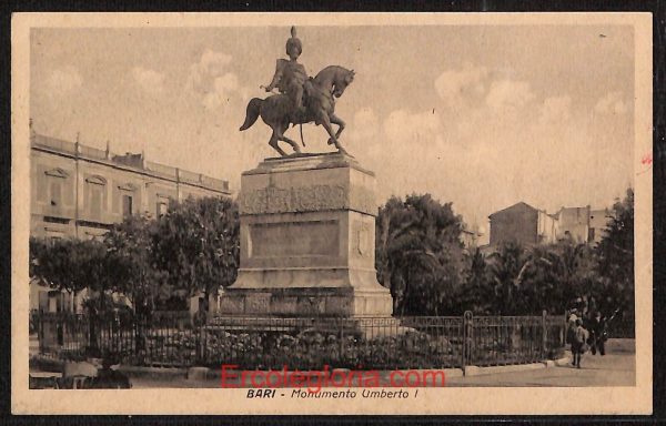 ae0795 - CARTOLINA  D'EPOCA - Bari Città - Monumento Umberto I