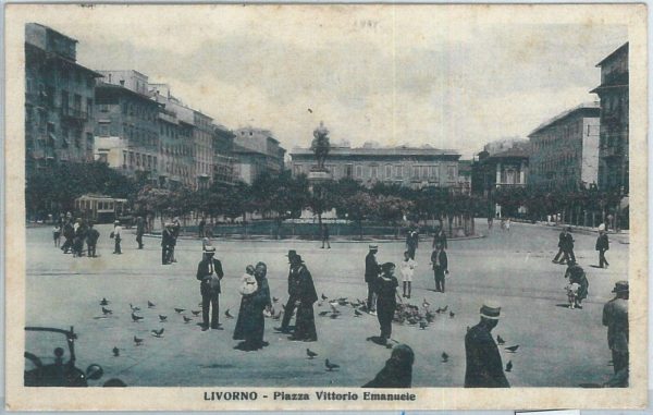 73452  - CARTOLINA d'Epoca: LIVORNO Città -  Piazza  VITTORIO EMANUELE  1928
