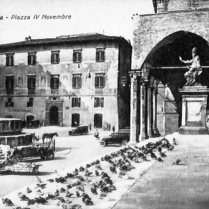 aa9858 - CARTOLINA  D'EPOCA - Perugia Città - Piazza IV Novembre