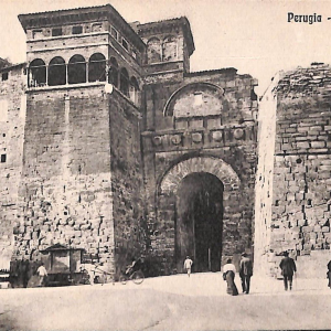 aa9890  - CARTOLINA  D'EPOCA - Perugia Città - Arco Etrusco