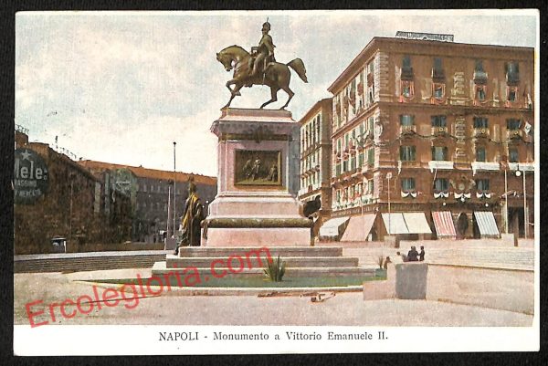 ag9829 - CARTOLINE D'EPOCA - Napoli Citta - Monumento a Vittorio Emanuele II