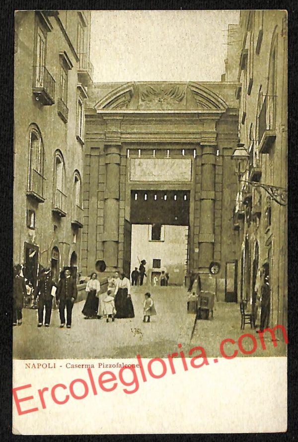 ag9903 - CARTOLINE D'EPOCA - Napoli Citta - Caserma Pizzofalcone