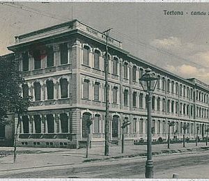 29014    CARTOLINA d'Epoca - ALESSANDRIA provincia - Tortona 1920 - SCUOLA