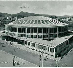 27736  CARTOLINA d'Epoca BOLOGNA  - PALAZZO SPORT 1961
