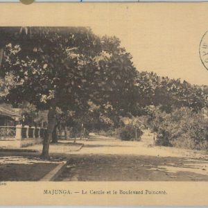 81174 - MADAGASCAR - POSTAL HISTORY - single stamp on POSTCARD from MAJUNGA