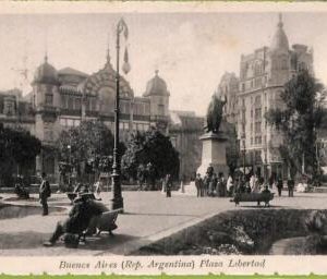 af0144 - ARGENTINA - VINTAGE POSTCARD - Buenos Aires - Plaza Libertad