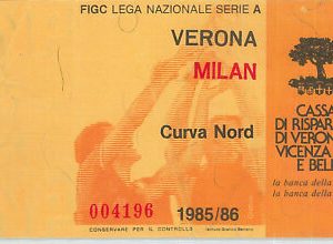 C0169 - Vecchio  BIGLIETTO PARTITA  CALCIO - 1985 / 1986 : VERONA - MILAN