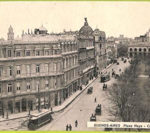 af0219 - ARGENTINA - VINTAGE POSTCARD - Buenos Aires - Plaza Mayo
