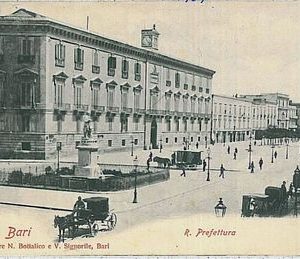 CARTOLINA d'Epoca BARI città - R . PREFETTURA 1907