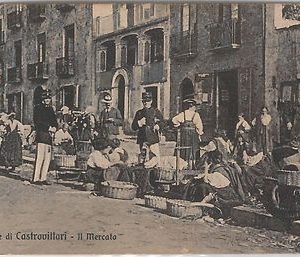 44580  CARTOLINA d'Epoca - COSENZA provincia - Castrovillari : MERCATO - BELLA!