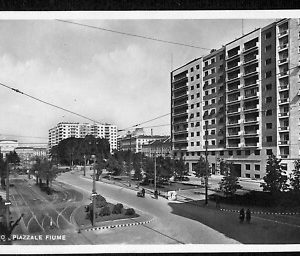 ab1085 - CARTOLINA D'EPOCA - MILANO Città : Piazzale Fiume