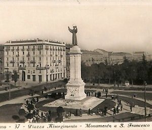 ab1097 - CARTOLINA D'EPOCA - MILANO Città : Monumento a S. Francesco d'Assisi