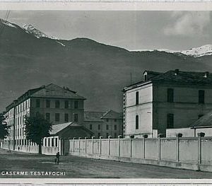 CARTOLINA d'Epoca AOSTA Città - CASERME TESTAFOCHI