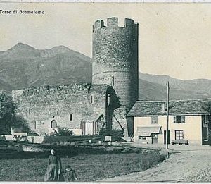CARTOLINA d'Epoca AOSTA Città - TORRE DI BRAMAFAMA