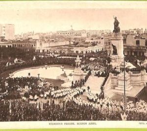 af0352 - ARGENTINA - VINTAGE POSTCARD - Buenos Aires - Religious Paade
