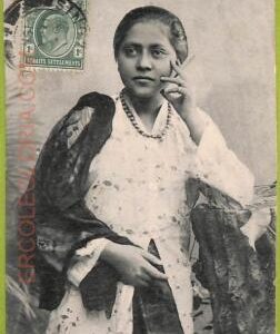 ae9311 - SINGAPORE -  VINTAGE POSTCARD - Malay Lady - Costumes - 1910's