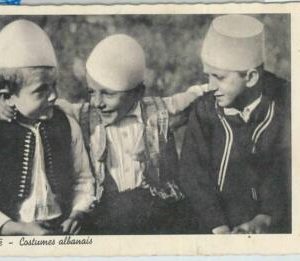 79248 - ALBANIA - VINTAGE Ethnic POSTCARD :  TIRANE Tirana 1939