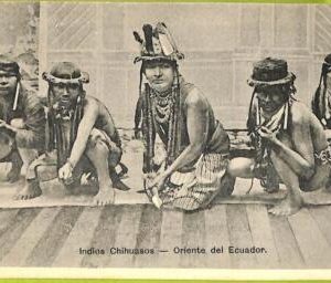 17230  - ECUADOR-  VINTAGE POSTCARD - Indios Chihuasos