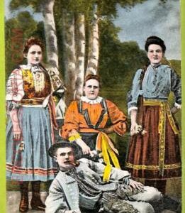 ae9042 - Ansichtskarten   VINTAGE  POSTCARD - SLOVAKIA - Costumes