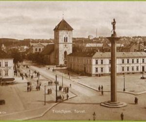 ad1935 - NORWAY - VINTAGE POSTCARD - Trondhjem, Torvet