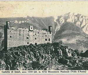 31908  CARTOLINA d'Epoca AOSTA provincia - CHATILLON: Castello di Ussel