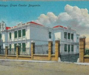 92385 - SPAIN - Postal Antigua VINTAGE  POSTCARD - MALAGA Grupo Escolar Bergamin