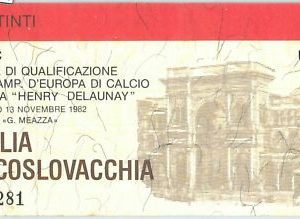 71284 -  BIGLIETTO PARTITA CALCIO 1982: ITALY / CZECHOSLOVAKIA Campionato UEFA