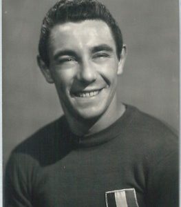 73032 -  CARTOLINA  CALCIATORE Autografa - CALCIO -  INTER: Benito LORENZI  1951