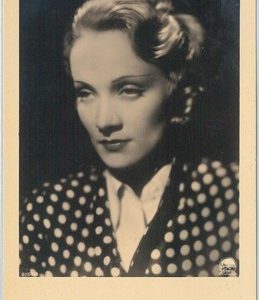 61961 - VINTAGE POSTCARD - CINEMA, Marlene Dietrich