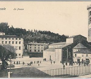49606  CARTOLINA d'Epoca - FIRENZE provincia - FIESOLE: La Piazza