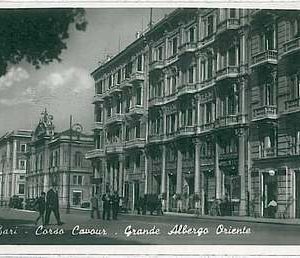 34326  CARTOLINA d'Epoca BARI Città  -  CORSO CAVOUR
