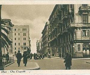 34330  CARTOLINA d'Epoca BARI Città  - VIA COGNETTI