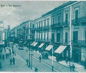 34325  CARTOLINA d'Epoca BARI Città  - VIA SPARANO