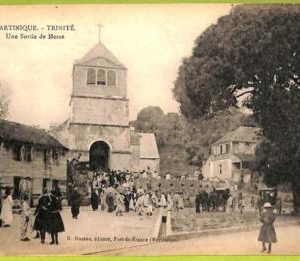 ae9140 - MARTINIQUE -  VINTAGE  POSTCARD - TRINITE