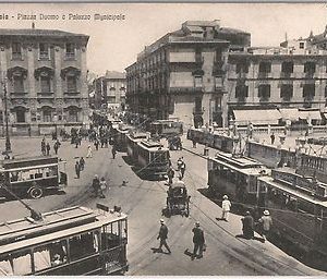44274    CARTOLINA d'Epoca - CATANIA Città - PIAZZA DUOMO 1923