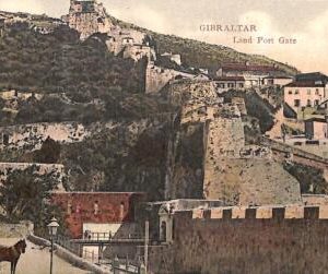 ac6286  - GIBRALTAR - VINTAGE   POSTCARD -  Land Port Gate