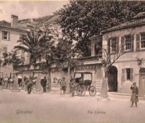ac6283  - GIBRALTAR - VINTAGE   POSTCARD -  The Library