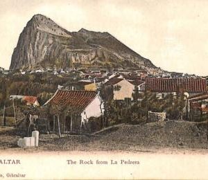 ac6282  - GIBRALTAR - VINTAGE   POSTCARD -  The Rock from La Pedrera