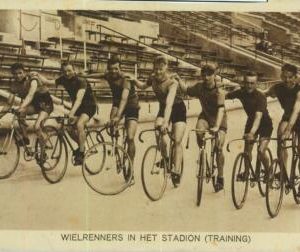 Lib7419 - VINTAGE POSTCARD  - 1928  Olympic  Games AMSTERDAM - CYCLING