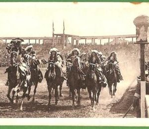 ah2665 - ITALY  - VINTAGE POSTCARD  - ROYALTY Horse Riding TORINO 1928