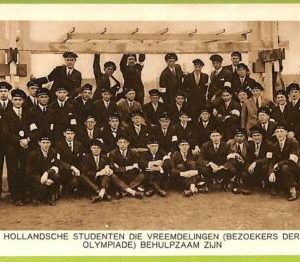 af9932 - VINTAGE POSTCARD  -  SPORT Olympic Games DUTCH STUDENTS Netherlands