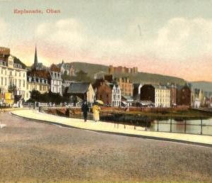ac5017 - GB  -  VINTAGE POSTCARD: Esplanade, Oban  SCOTLAND