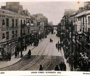 ac5024 - GB  -  VINTAGE POSTCARD: Plymouth DEVON